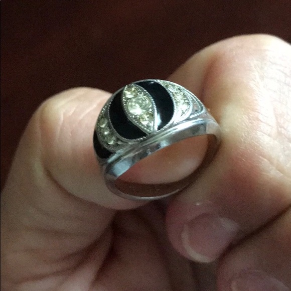 Retro Ring - Picture 3 of 5